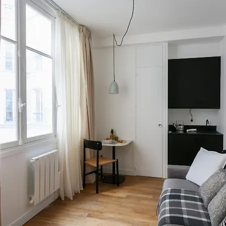 Guestready - Cozy Hideaway - 5 Mins To Palais Garnier Apartment Paris