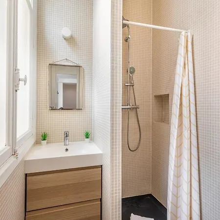 Guestready - Cozy Hideaway - 5 Mins To Palais Garnier Paris